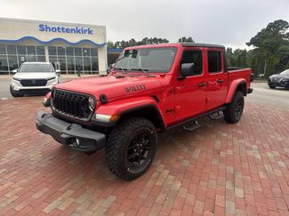 Used 2024 Jeep Gladiator Sport AWD/4WD video 1