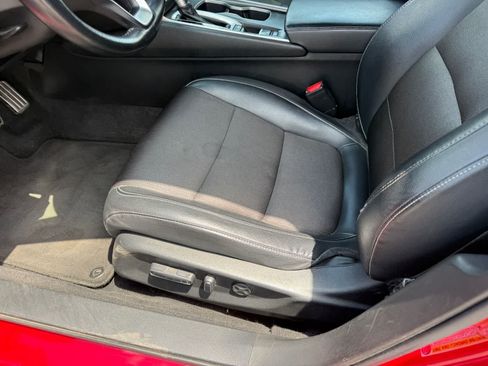 Used 2018 Honda Accord Sport image 18