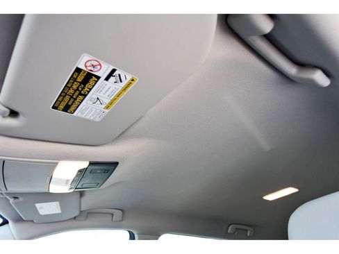 Used 2021 Nissan Rogue SV image 29