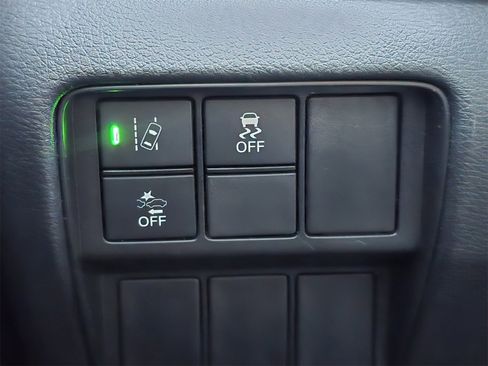 Used 2021 Honda CR-V LX image 17
