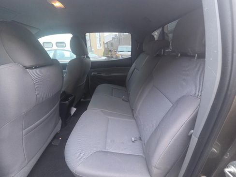 Used 2012 Toyota Tacoma 4x4 Double Cab w/ TRD Sport Pkg image 10