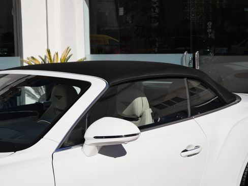 New 2026 Bentley Continental GTC AWD/4WD image 10
