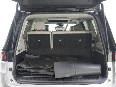 Used 2022 Jeep Wagoneer Series II w/ Premium Group I image 18