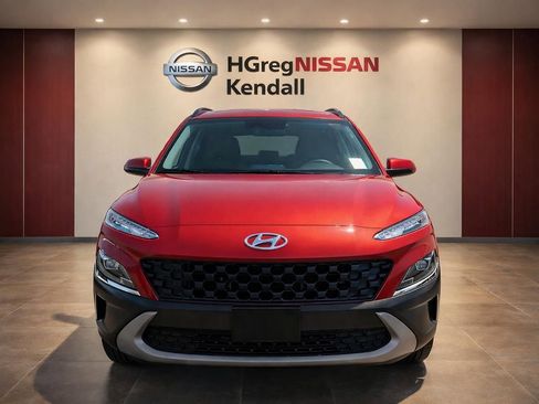 Used 2023 Hyundai Kona SEL AWD/4WD image 5
