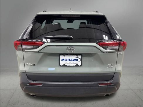 Used 2023 Toyota RAV4 XLE w/ Convenience Package AWD/4WD image 4