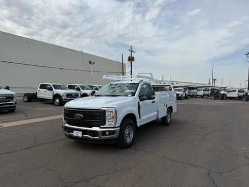 New 2026 Ford F250 XL w/ XL Chrome Package image 5