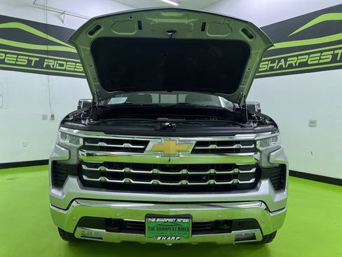 Used 2022 Chevrolet Silverado 1500 LTZ w/ LTZ Convenience Package II AWD/4WD image 4