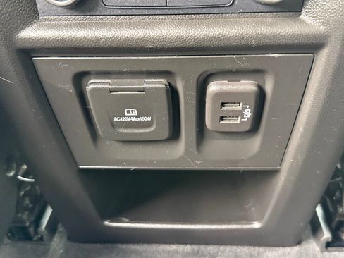 Certified 2021 Chevrolet Traverse LT w/ LT Premium Package AWD/4WD image 22