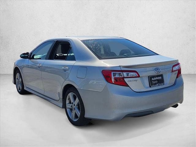 Used 2013 Toyota Camry SE FWD image 7