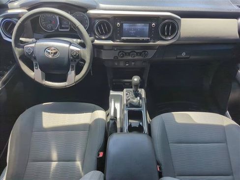 Used 2019 Toyota Tacoma SR5 RWD image 17