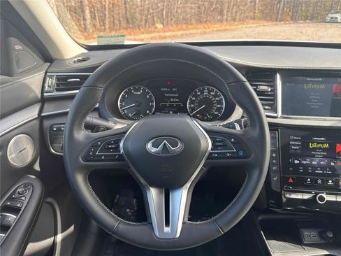 Certified 2025 INFINITI QX50 Luxe image 16