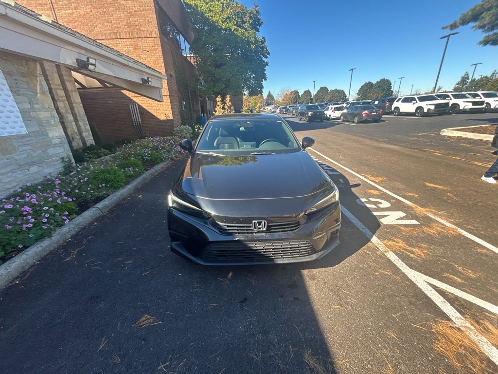Used 2023 Honda Civic Sport image 4