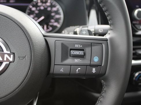 New 2025 Nissan Pathfinder SV w/ Black Appearance Package image 11