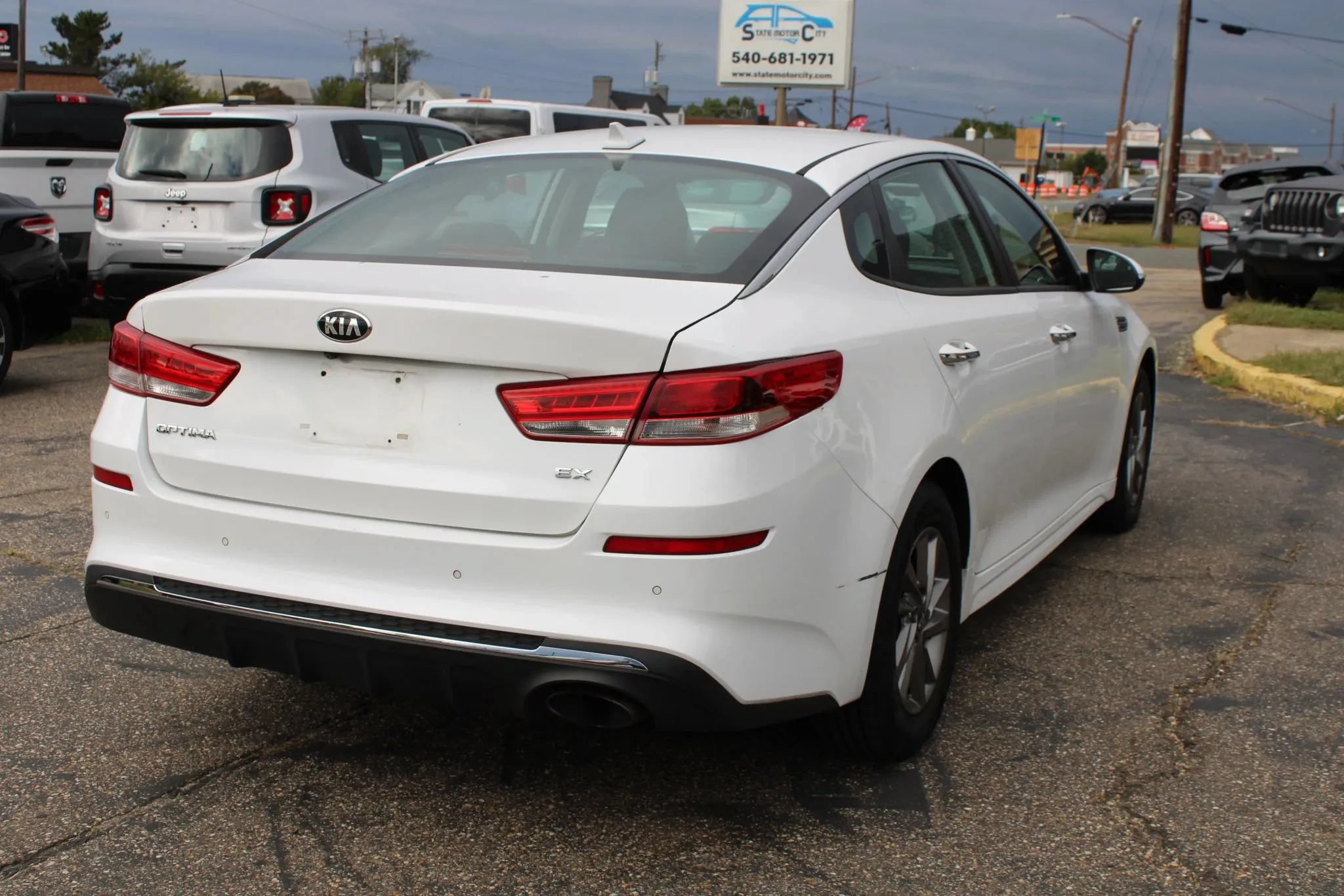 Used 2020 Kia Optima LX FWD image 13