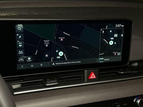 New 2026 Kia Carnival EX FWD image 24