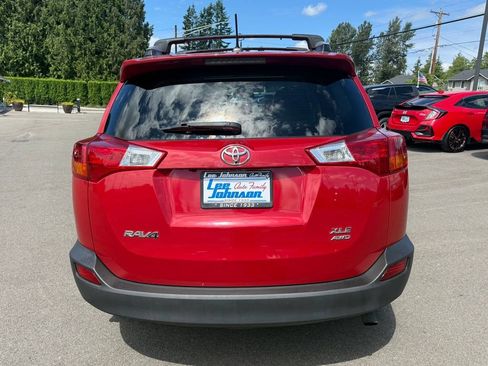 Used 2015 Toyota RAV4 XLE AWD/4WD image 4