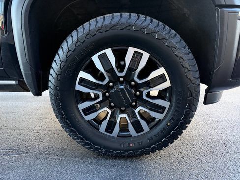 Used 2024 GMC Sierra 2500 Denali Ultimate w/ Max Trailering Package image 5