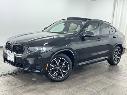 Used 2025 BMW X4 xDrive30i w/ M Sport Package image 1
