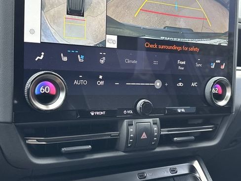 Used 2024 Lexus GX 550 w/ Accessory Package (Z1) AWD/4WD image 43