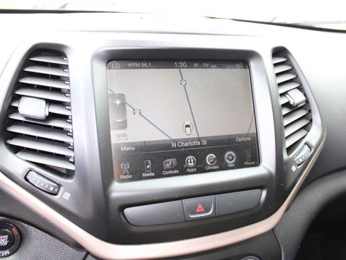 Used 2016 Jeep Cherokee High Altitude AWD/4WD image 13