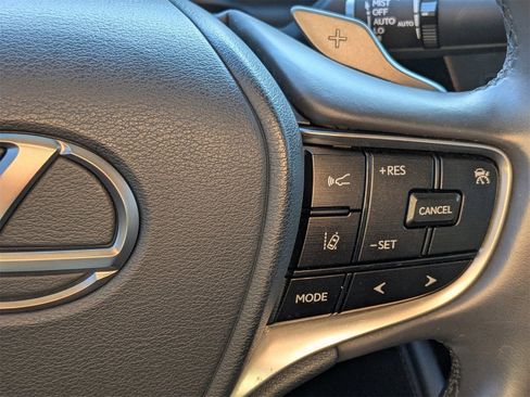 Used 2023 Lexus ES 350 w/ Premium Package image 25