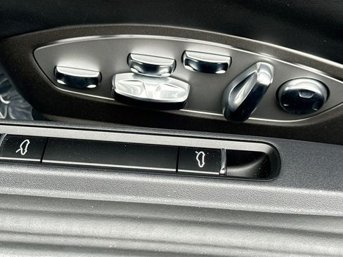 Used 2024 Porsche 718 Boxster S RWD image 22