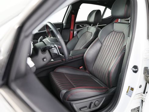Used 2023 Genesis G70 2.0T w/ Sport Prestige Package AWD/4WD image 5