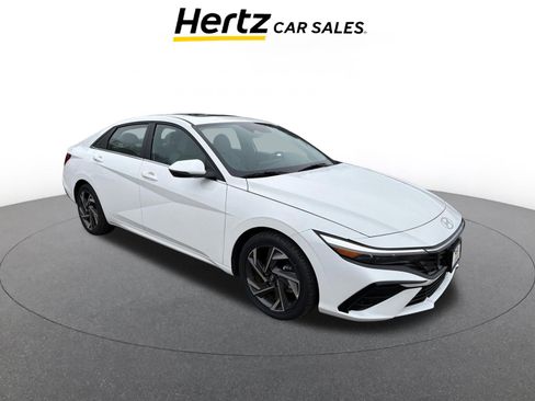 Used 2025 Hyundai Elantra Limited image 1