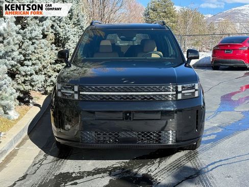 Used 2026 Hyundai Santa Fe Calligraphy image 2