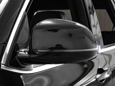 Used 2018 BMW X5 xDrive50i w/ Premium Package image 36