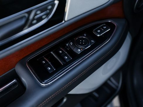 Used 2024 Lincoln Navigator Black Label image 22