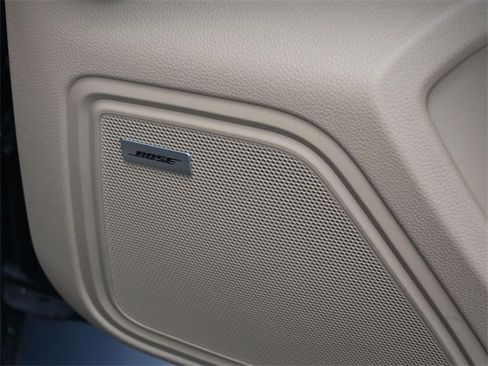 Used 2022 Porsche Macan image 39