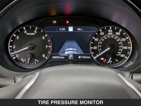 Used 2025 INFINITI QX55 Essential w/ Accent Package AWD/4WD image 17