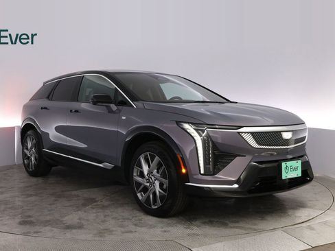 Used 2025 Cadillac Optiq Luxury 1 AWD/4WD image 13
