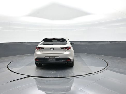 Used 2024 MAZDA MAZDA3 Hatchback w/Premium Plus Pkg image 11