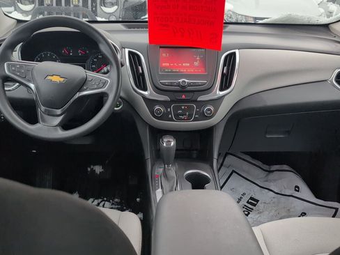 Used 2018 Chevrolet Equinox LS image 13