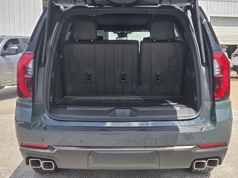 New 2026 GMC Yukon AT4 Ultimate AWD/4WD image 8