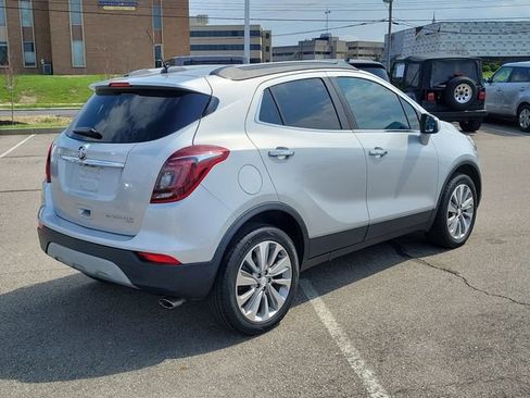 Used 2020 Buick Encore Preferred image 3