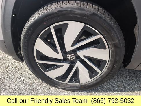 Used 2025 Volkswagen Atlas SE AWD/4WD image 26