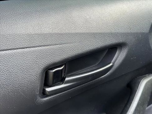 Used 2022 Toyota Corolla LE image 16