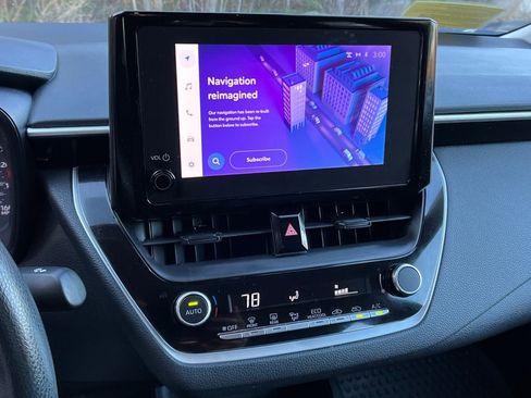 Used 2024 Toyota Corolla LE image 16