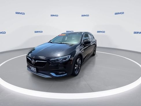 Used 2018 Buick Regal Essence w/ Driver Confidence Package #1 AWD/4WD image 3