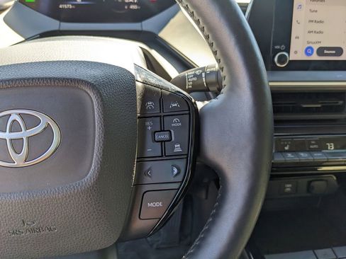 Used 2023 Toyota Prius XLE image 28