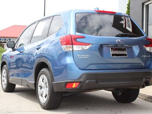 Used 2023 Subaru Forester AWD/4WD image 5