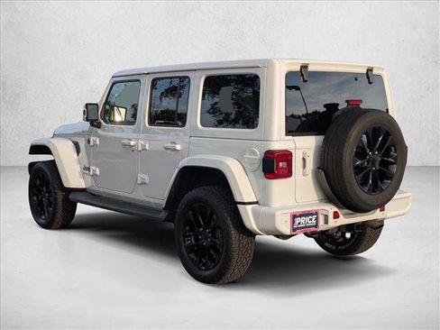 Used 2021 Jeep Wrangler Unlimited Sahara image 8