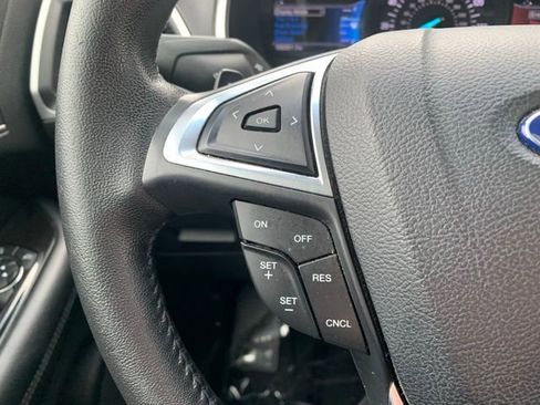 Used 2017 Ford Edge SEL w/ Equipment Group 201A image 23