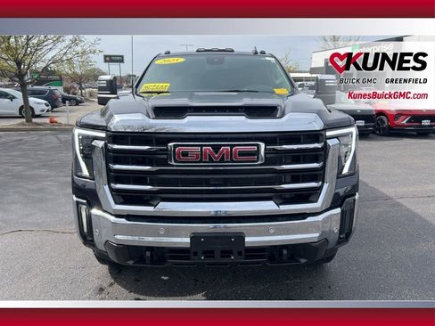 Used 2025 GMC Sierra 2500 SLT w/ SLT Premium Package image 13