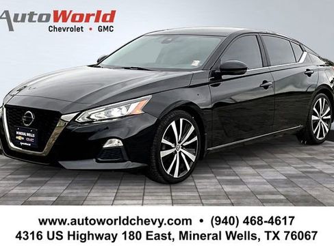 Used 2022 Nissan Altima 2.0 SR FWD image 1