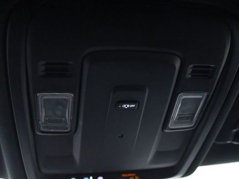 Used 2024 GMC Yukon SLE AWD/4WD image 26