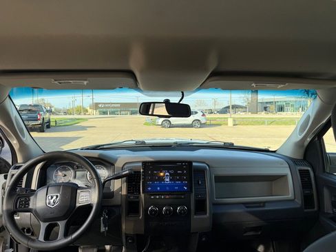 Used 2012 RAM 2500 ST w/ Chrome Appearance Group image 21